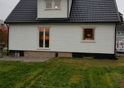 Nybytt tak på ett trähus